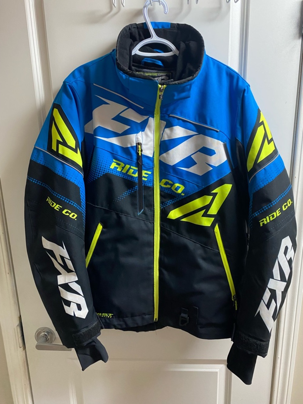 FXR Mens Boost FX 2-IN-1 Snowmobile Jacket Size Small, fits like a Large
